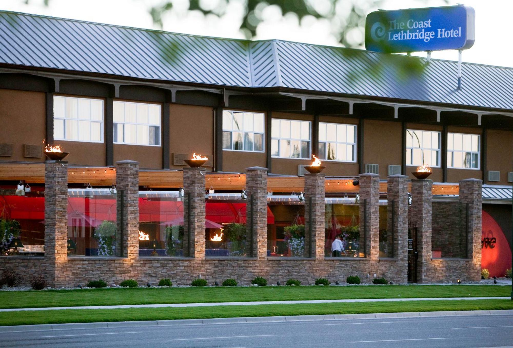 Coast Lethbridge Hotel & Conference Centre Exterior foto